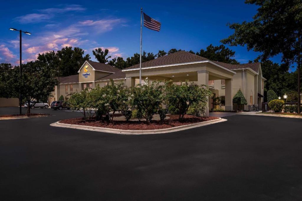 Comfort Inn Clinton Экстерьер фото