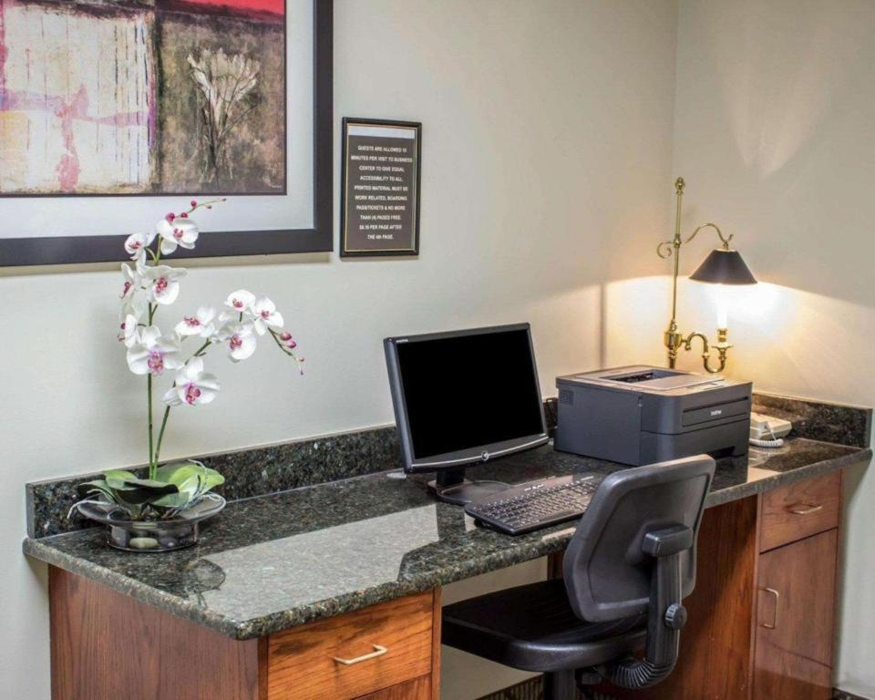 Comfort Inn Clinton Экстерьер фото